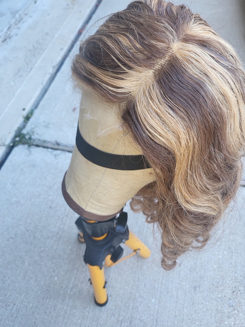 Highlight brown color human hair wig closure wig 5x5 closure wig - Picture 3 of 11
